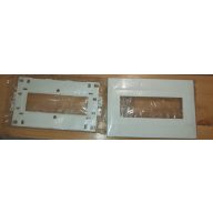 DLP ELOSZTÓ RÖGZITŐ 6M 30549 130mm fedélhez  (22795)