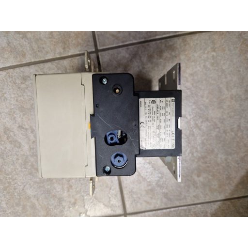 MÁGNESKAPCSOLÓ LC1F150P7  (36340)